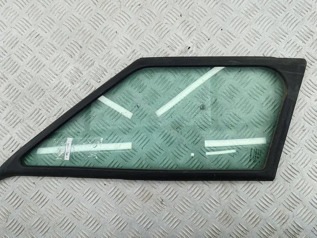 Стекло двери E943R-000016