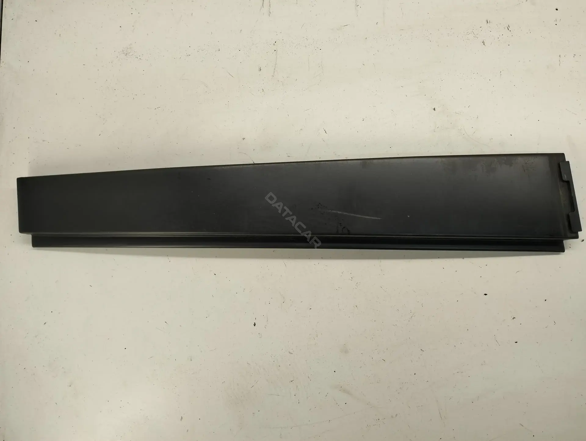Накладка двери 1T0839889