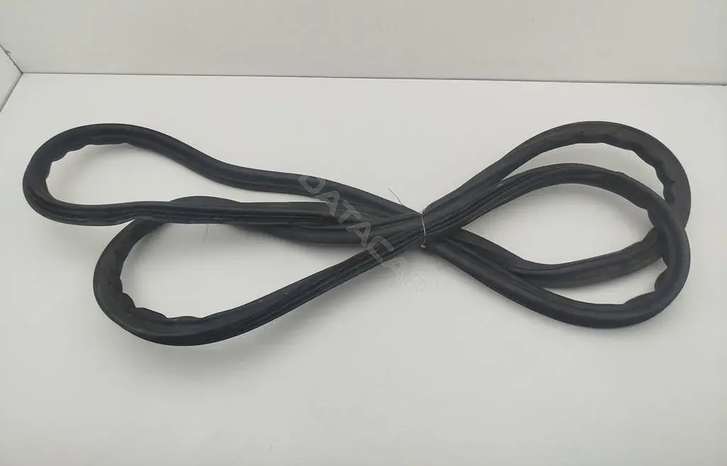 Уплотнитель багажника 3C9827765A