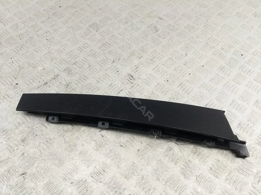 Обшивка стойки передней 6M21R20899
