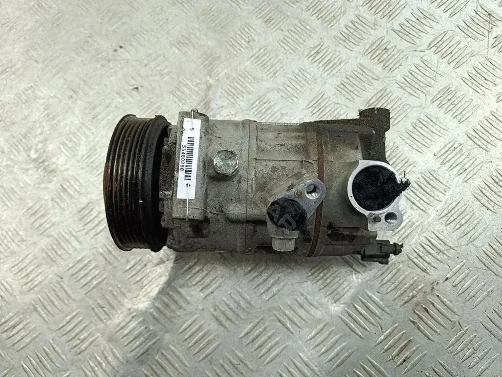 Компрессор кондиционера 8FK351135-921