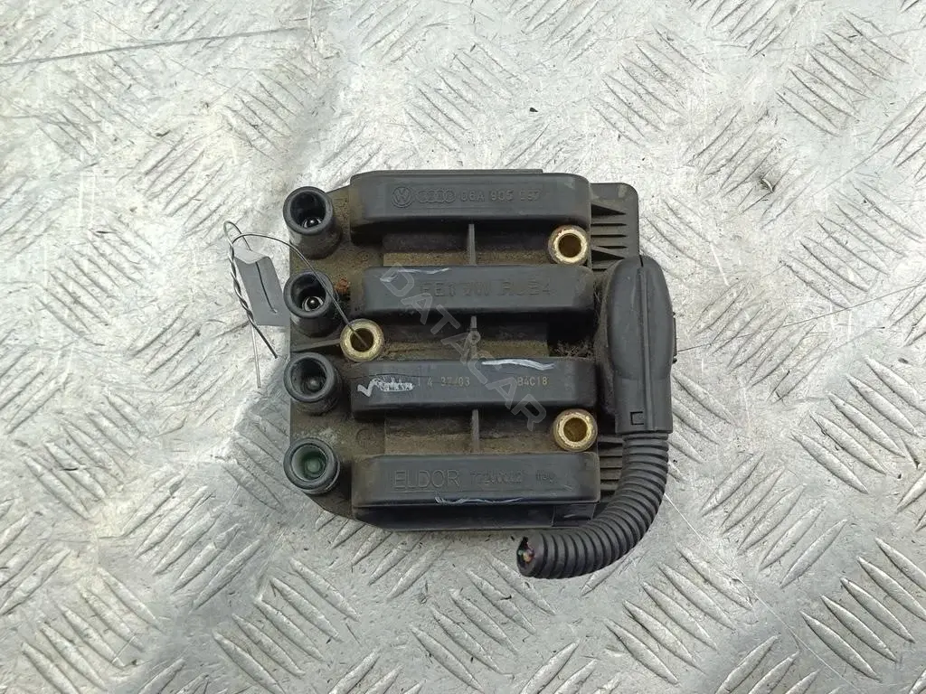 Катушка зажигания 06A905097