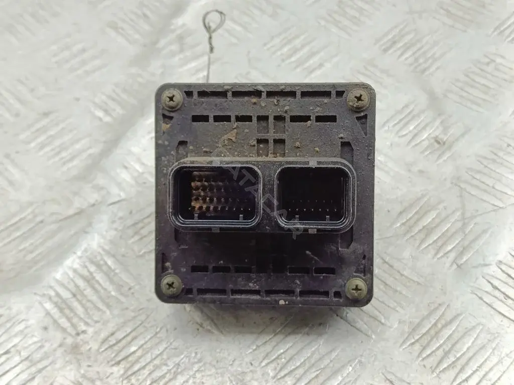 Блок управления двигателем 22611AE880