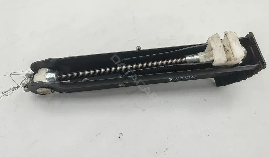 Домкраты 9191486