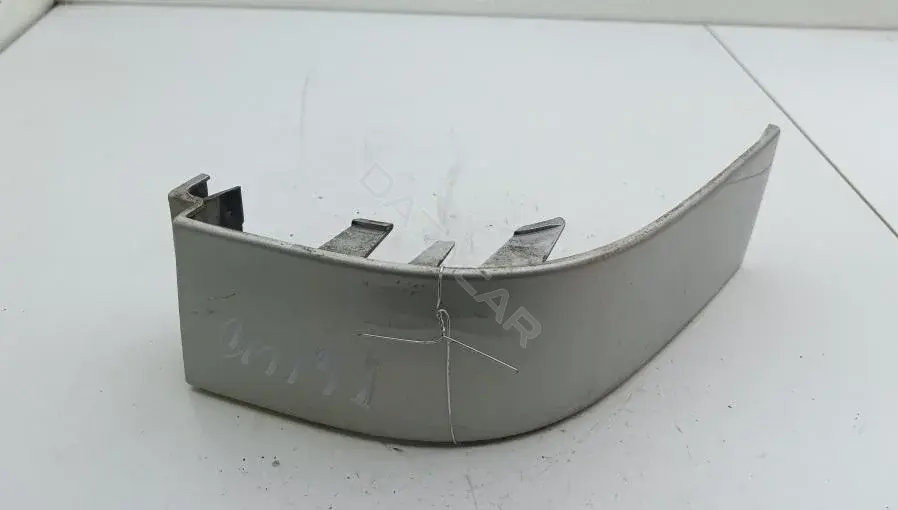 Ус под фонарь 7M3807872A
