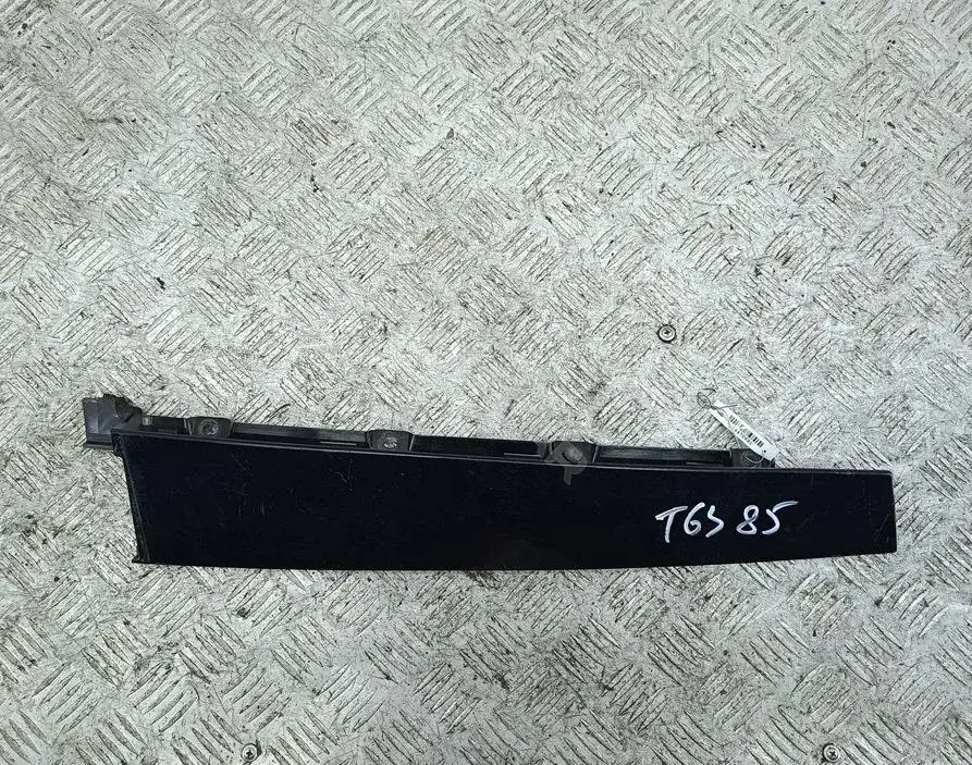 Обшивка стойки передней 6M21R20899