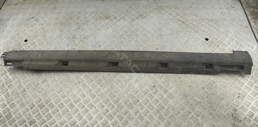 Накладка на порог 3C0853856B