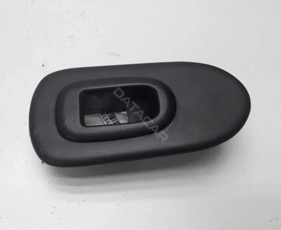 Накладка двери 1m0867164