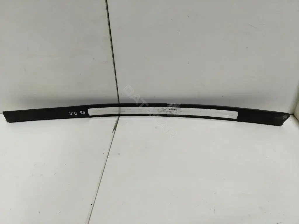 Накладка на порог 8P4853492G