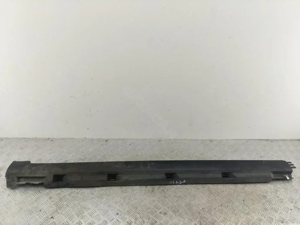 Накладка на порог 3C0853855B
