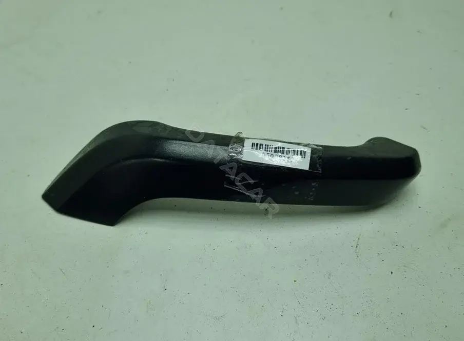 Накладка двери 1t0867172b