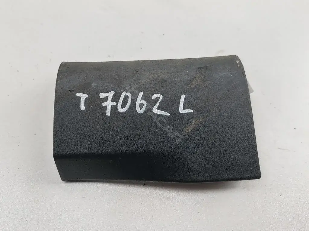 Накладка на порог 182F940153