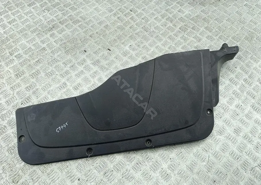 Накладка моторного отсека 7510908