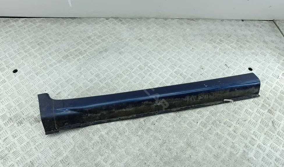 Накладка на порог X79533-05000