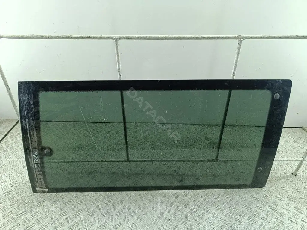 Стекло двери 55020018