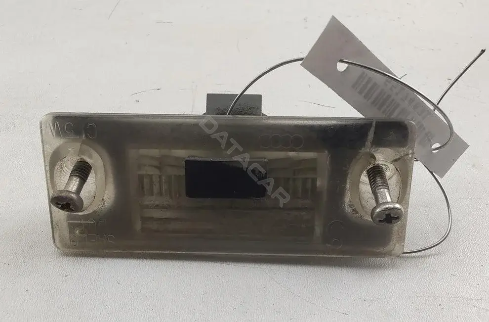 Фонарь подсветки номерного знака 8D9943021
