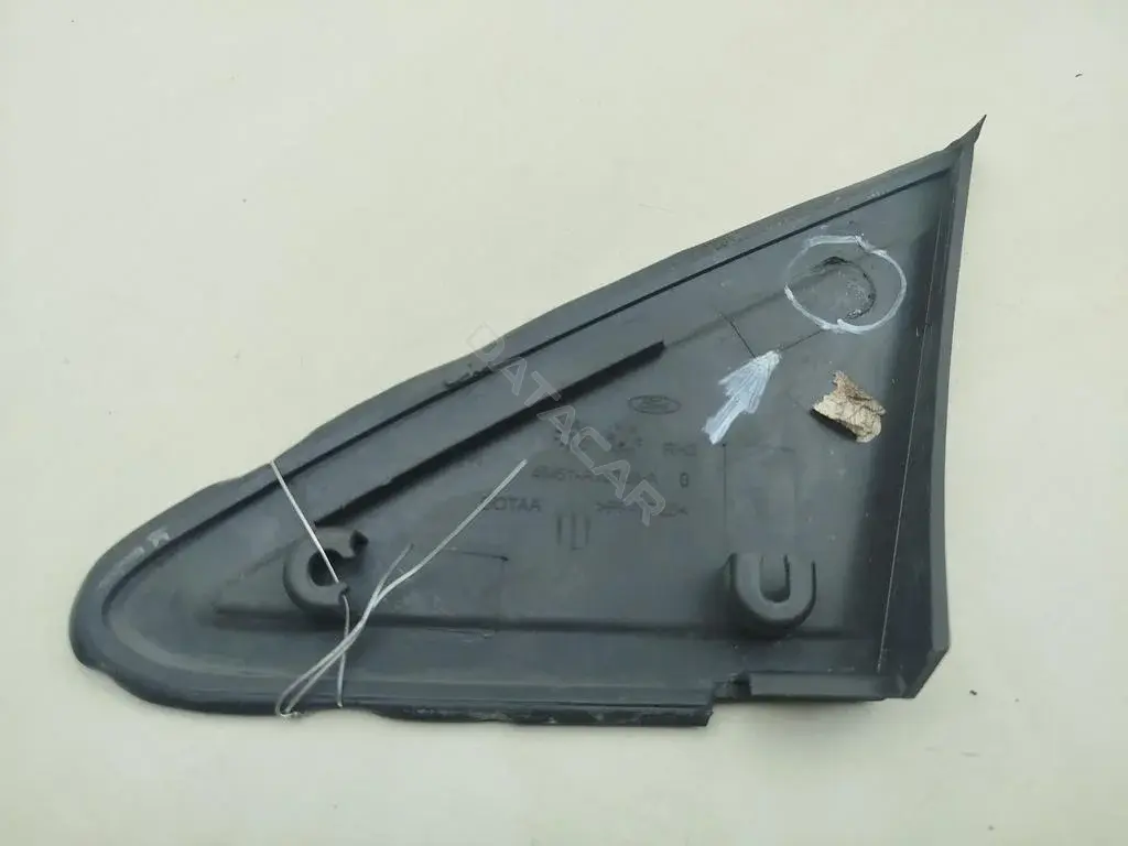 Заглушка зеркала 4M51A16003A