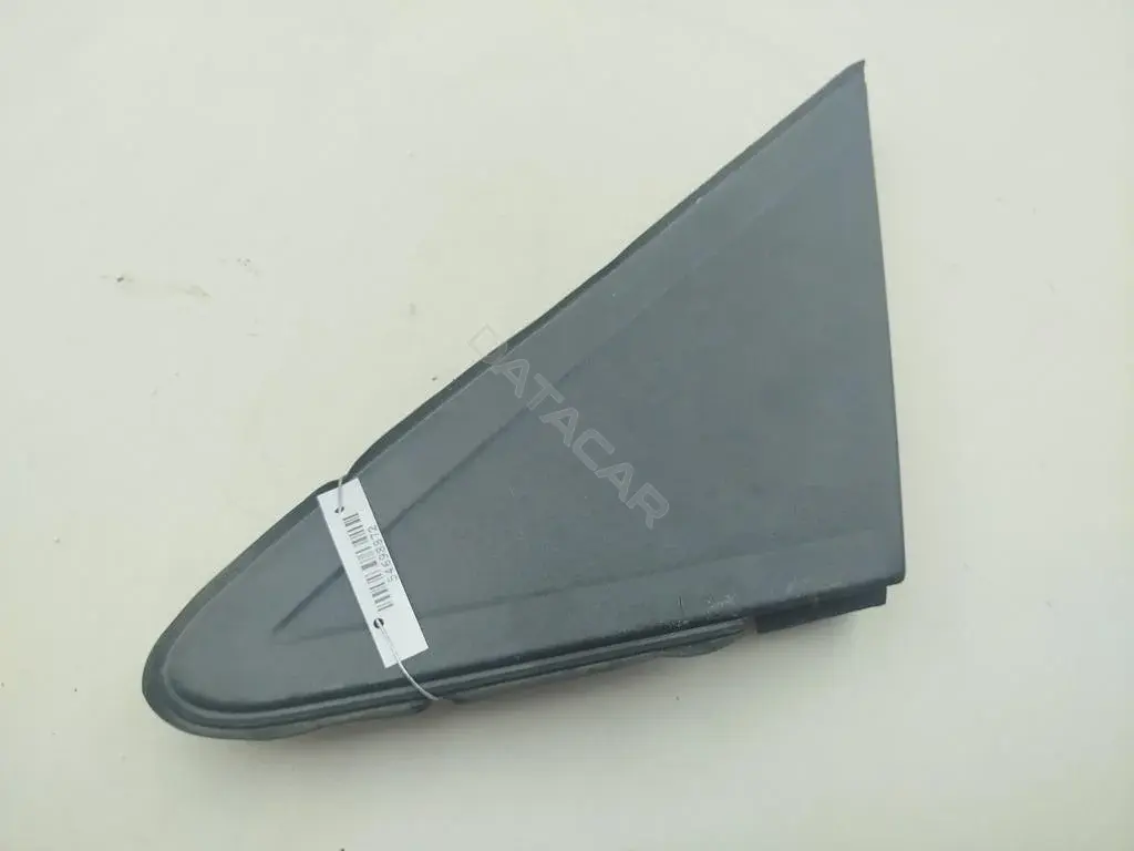Заглушка зеркала 4M51A16004A