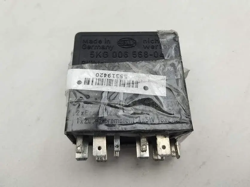 Реле стеклоочистителя 5KG00656804