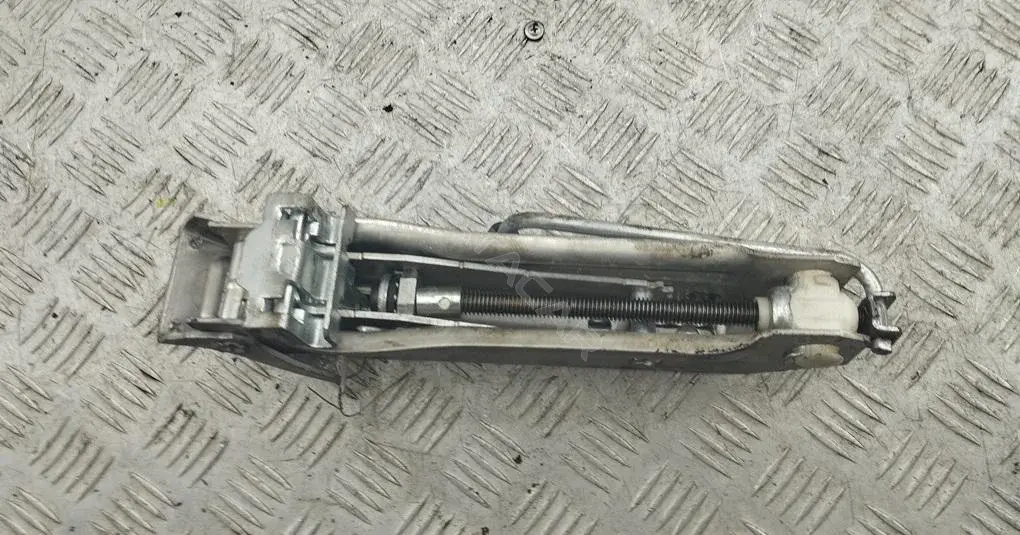 Домкраты 8L0011031A