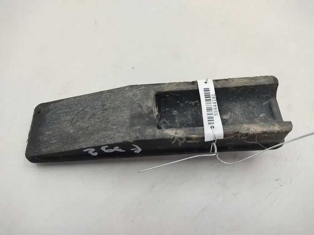 Заглушка домкрата 4F0802847