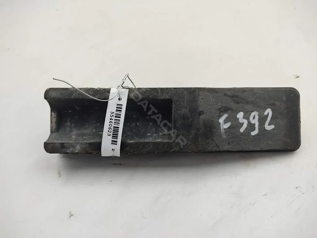 Заглушка домкрата 4F0802847