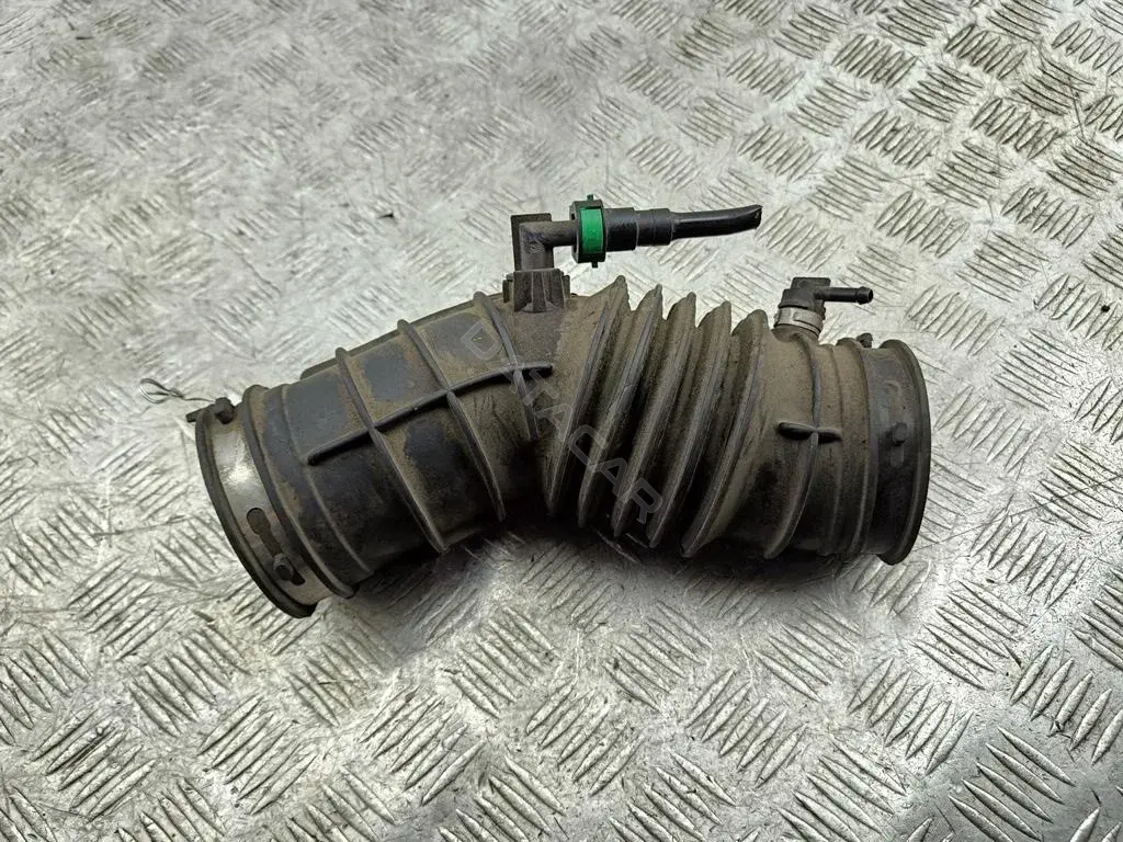 Патрубок воздушный F1F19R504AB