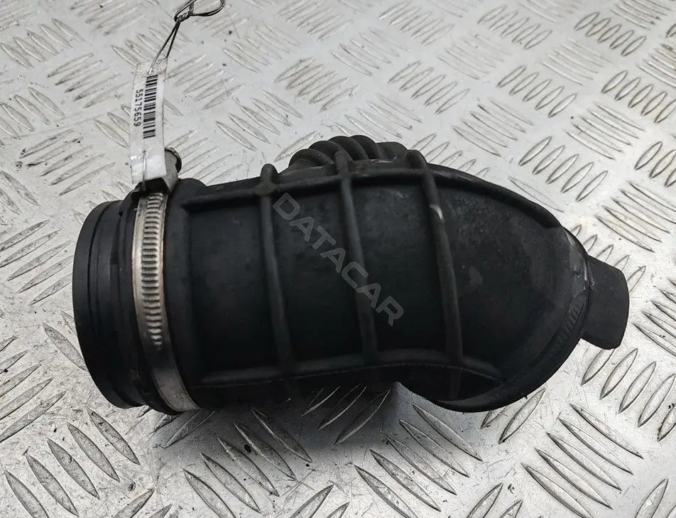 Патрубок воздушный 1435627
