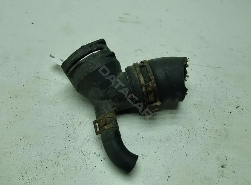 Фланец охлаждающей жидкости 3c0122291