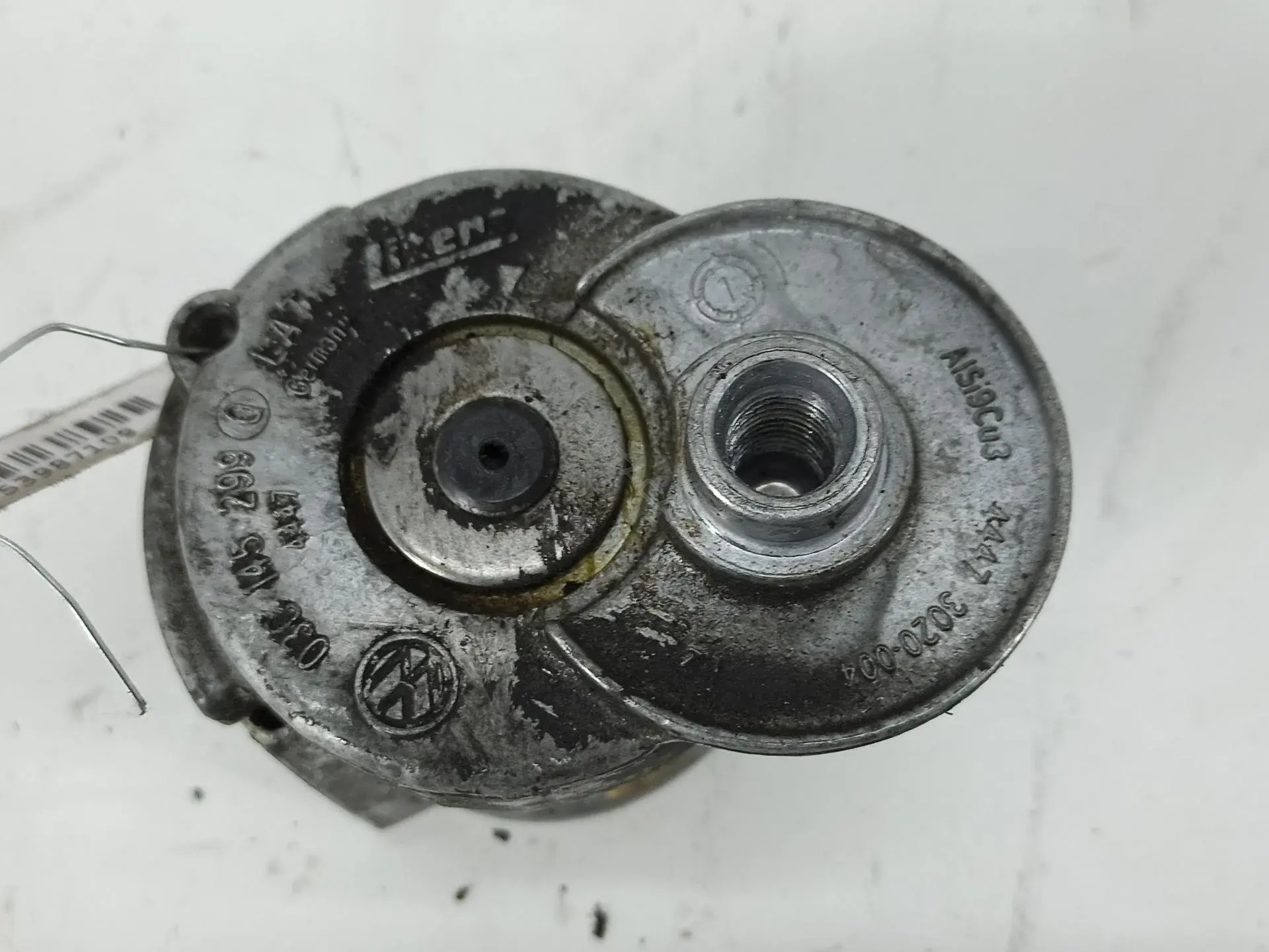 Натяжитель ремня генератора 03c145299Q