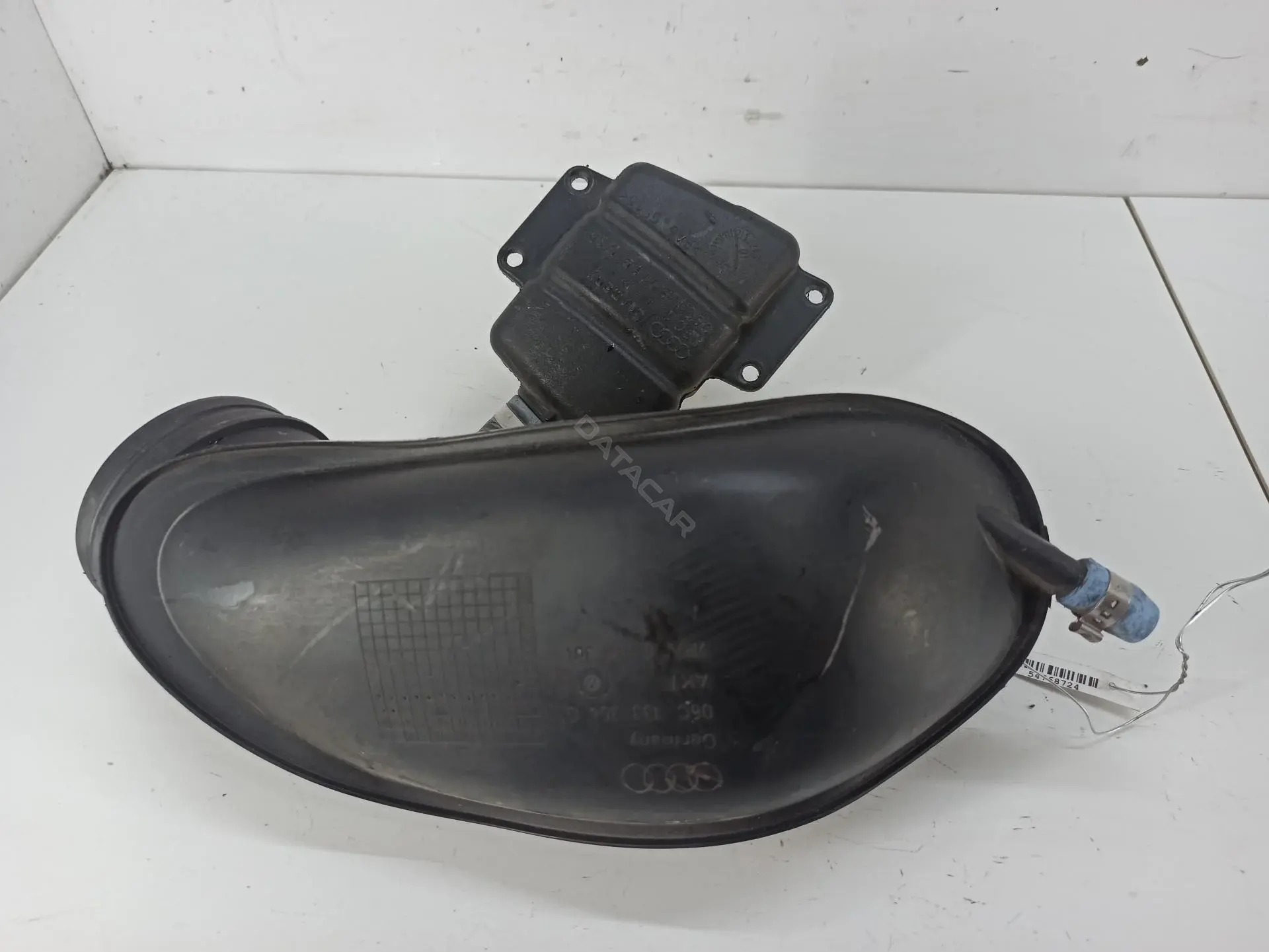 Патрубок воздушный 06C133354G