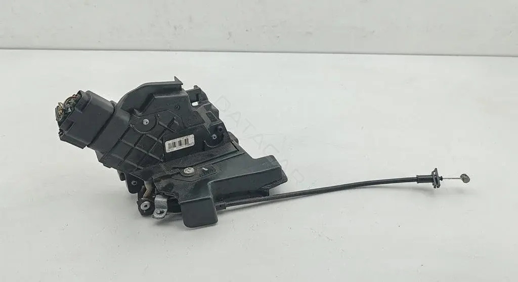 Замок двери 3M5AR21813ER