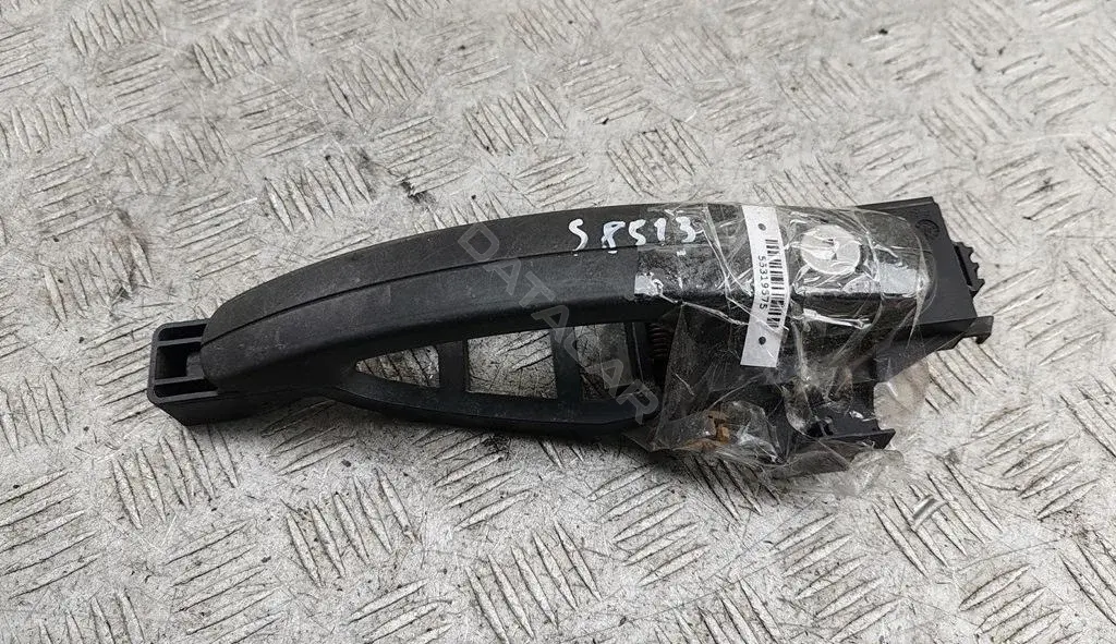 Ручка двери 3M51R224A36AD