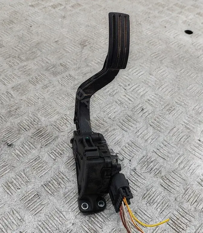 Педаль газа 6PV00856700