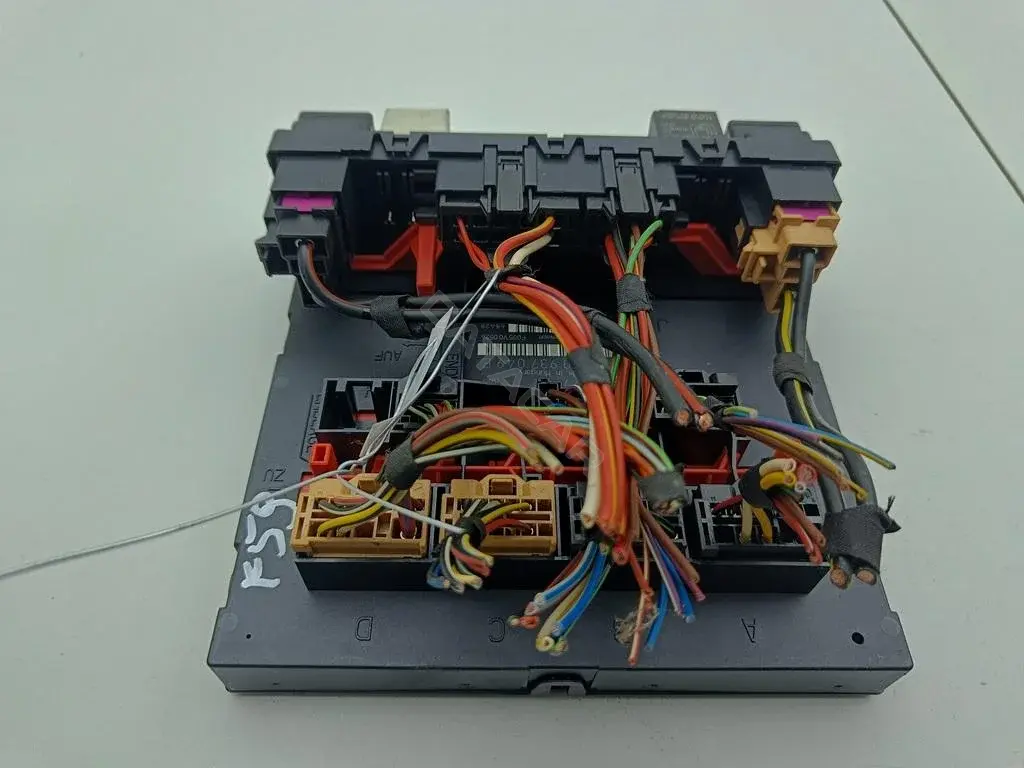 Блок комфорта 3C0937049E
