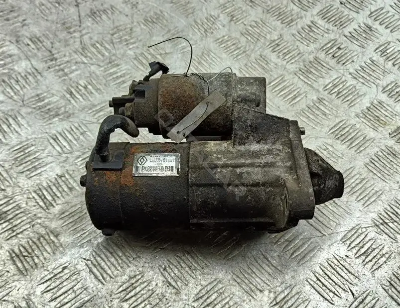 Стартер 8200584675