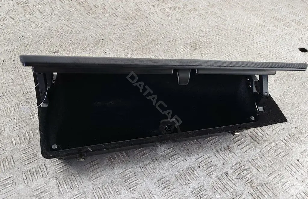 Бардачок 7M3858337E