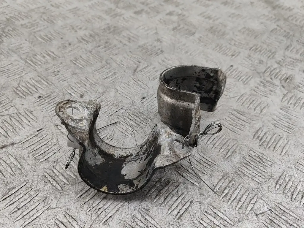 Скоба стабилизатора 55312088