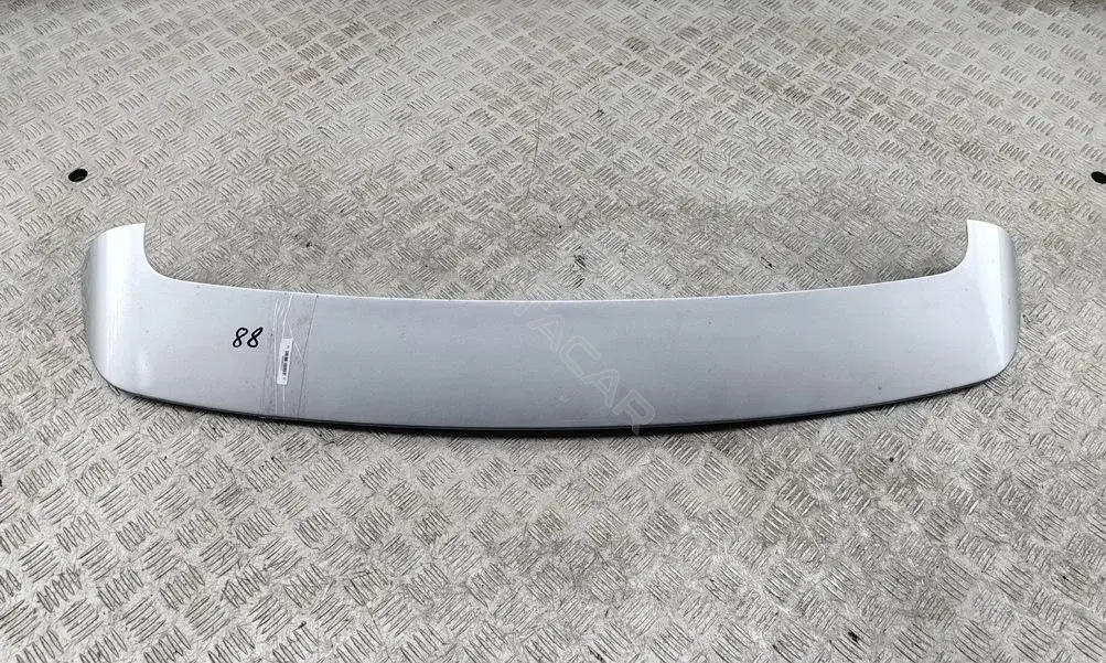 Спойлер задний MN129304