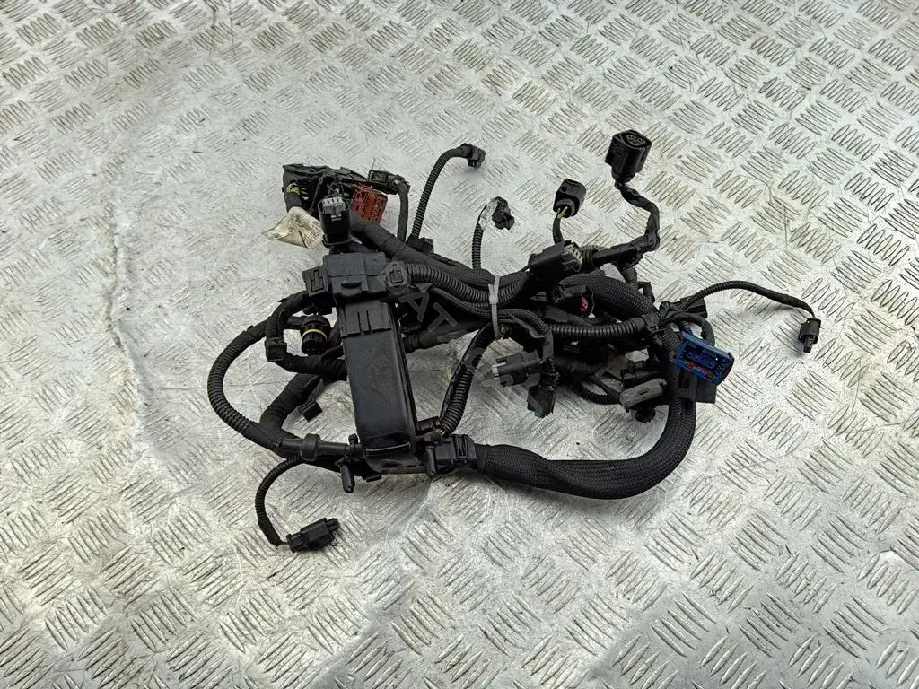 Проводка двигателя V759188680