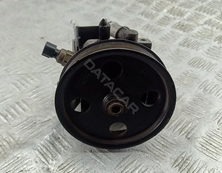 Насос гидроусилителя руля 4M513A696AD