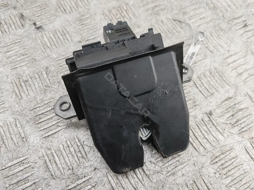 Замок крышки багажника 8M51R442A66EC