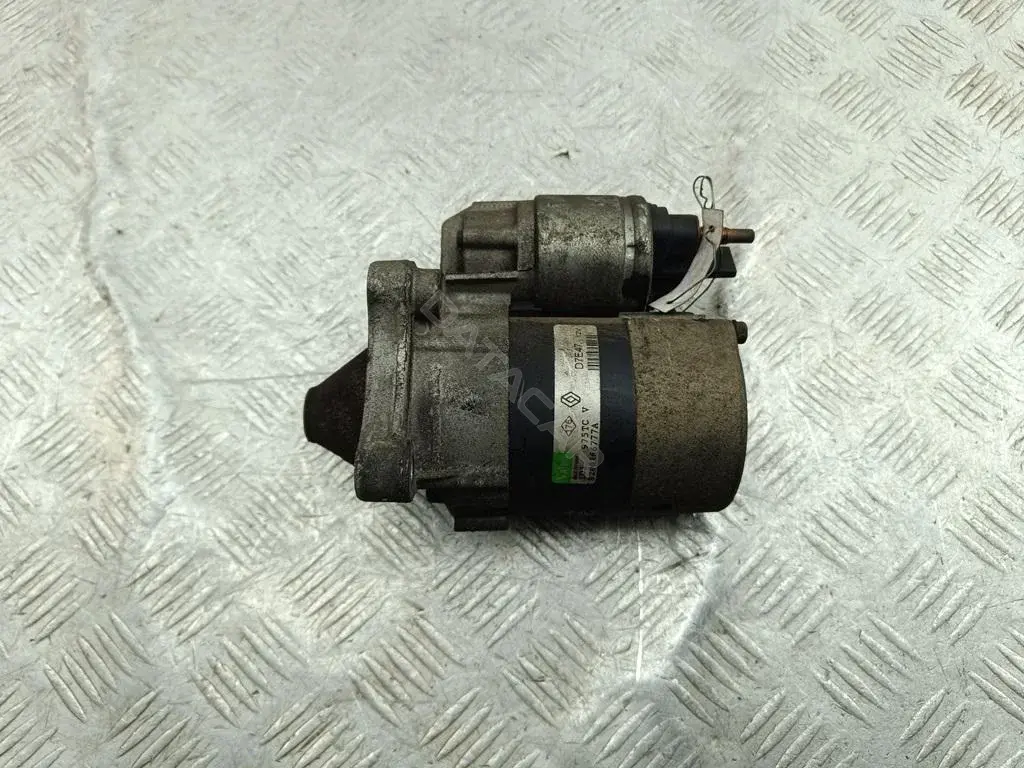 Стартер 8200266777A