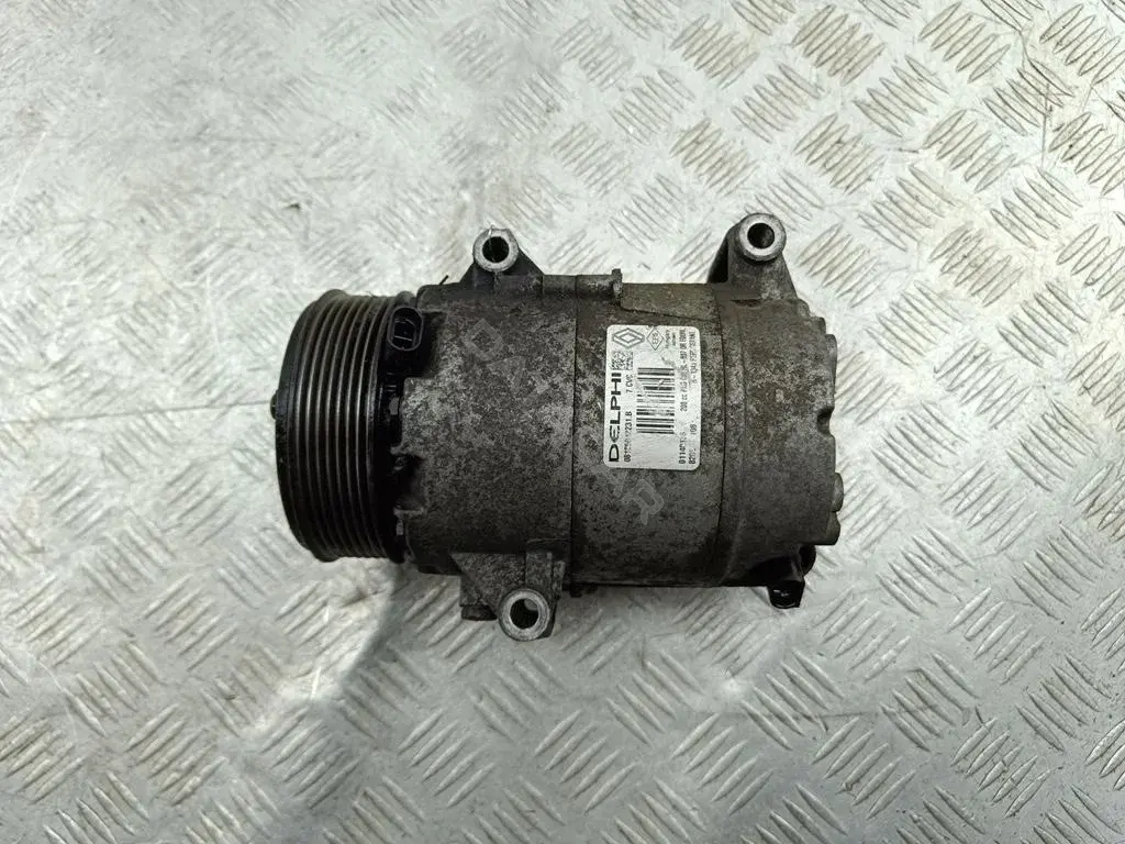 Компрессор кондиционера 8200436108