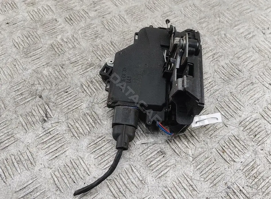 Замок двери 7L0839015D