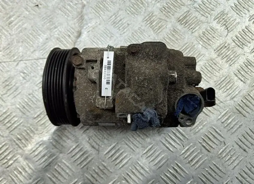 Компрессор кондиционера 6Q0820808D