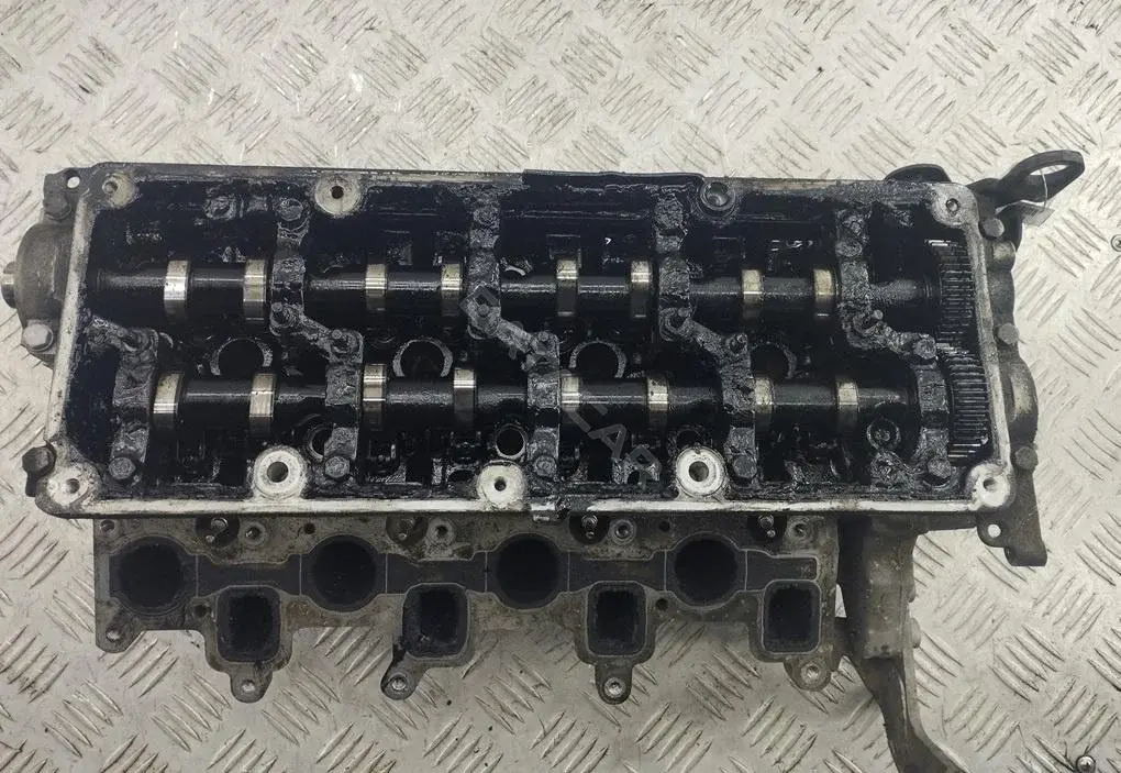 Головка блока цилиндров 03L103373E