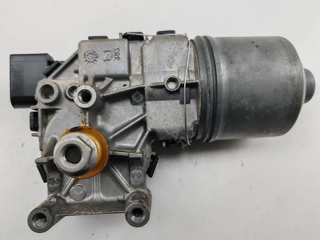 Мотор стеклоочистителя 6R1955119A