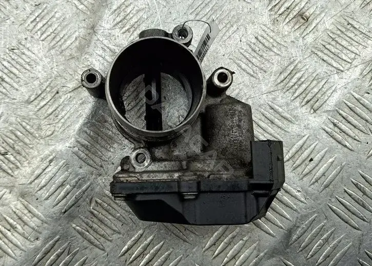 Дроссельная заслонка 03L128063E