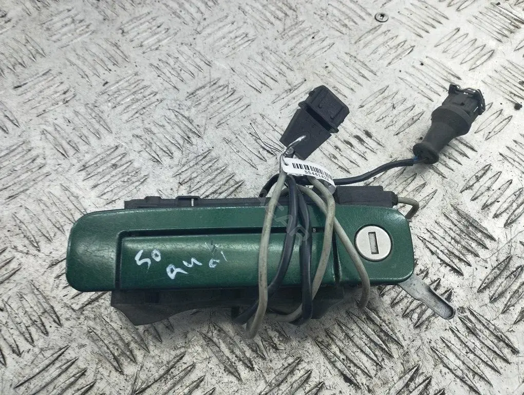 Ручка двери 4A0837205DE